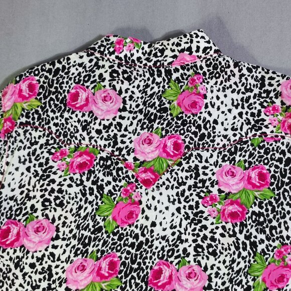 Ariat western shirt women's size M white & black with pink floral design - Picture 4 of 11